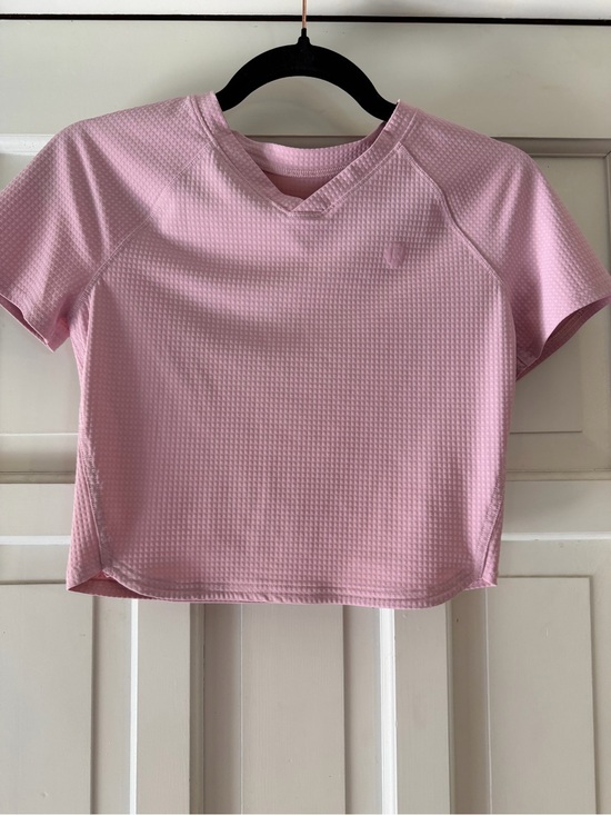 lululemon athletica Tops - lululemon athletica Light Pink Waffle-Texture Crop Tee